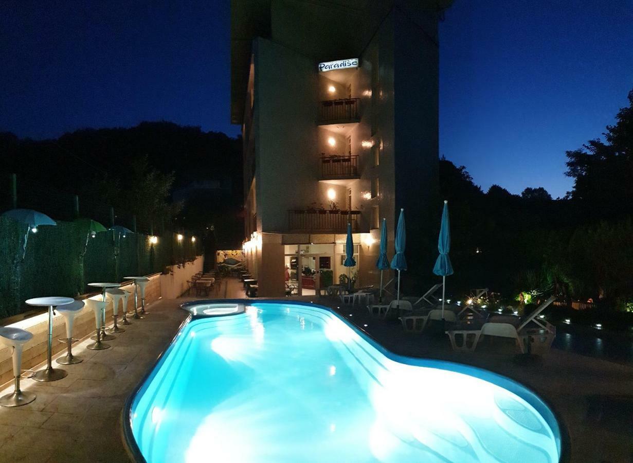 Hotel Paradise غولدن ساندز المظهر الخارجي الصورة