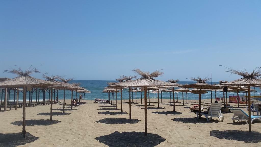 Hotel Paradise غولدن ساندز المظهر الخارجي الصورة